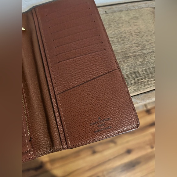 Louis Vuitton Brazza bifold long wallet in Monogram canvas with brown leather - Picture 3 of 15